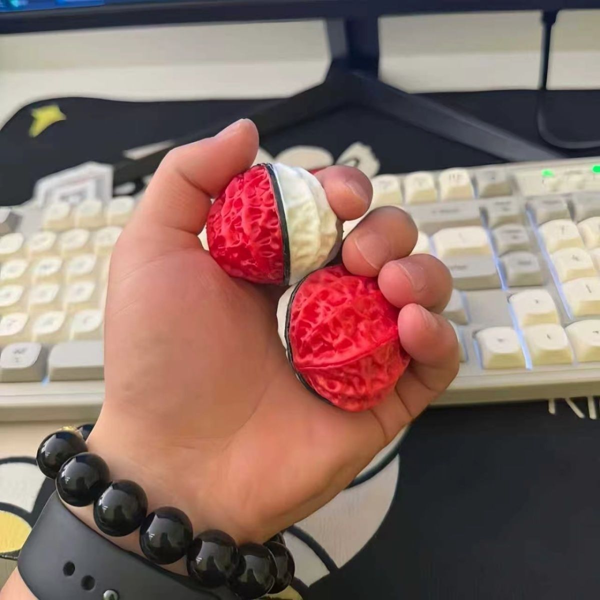 โปเกมอน โปเกบอล 3D รูปทรงวอลนั - Pokeball Cosplay Prop บทวิจารณ์และราคา