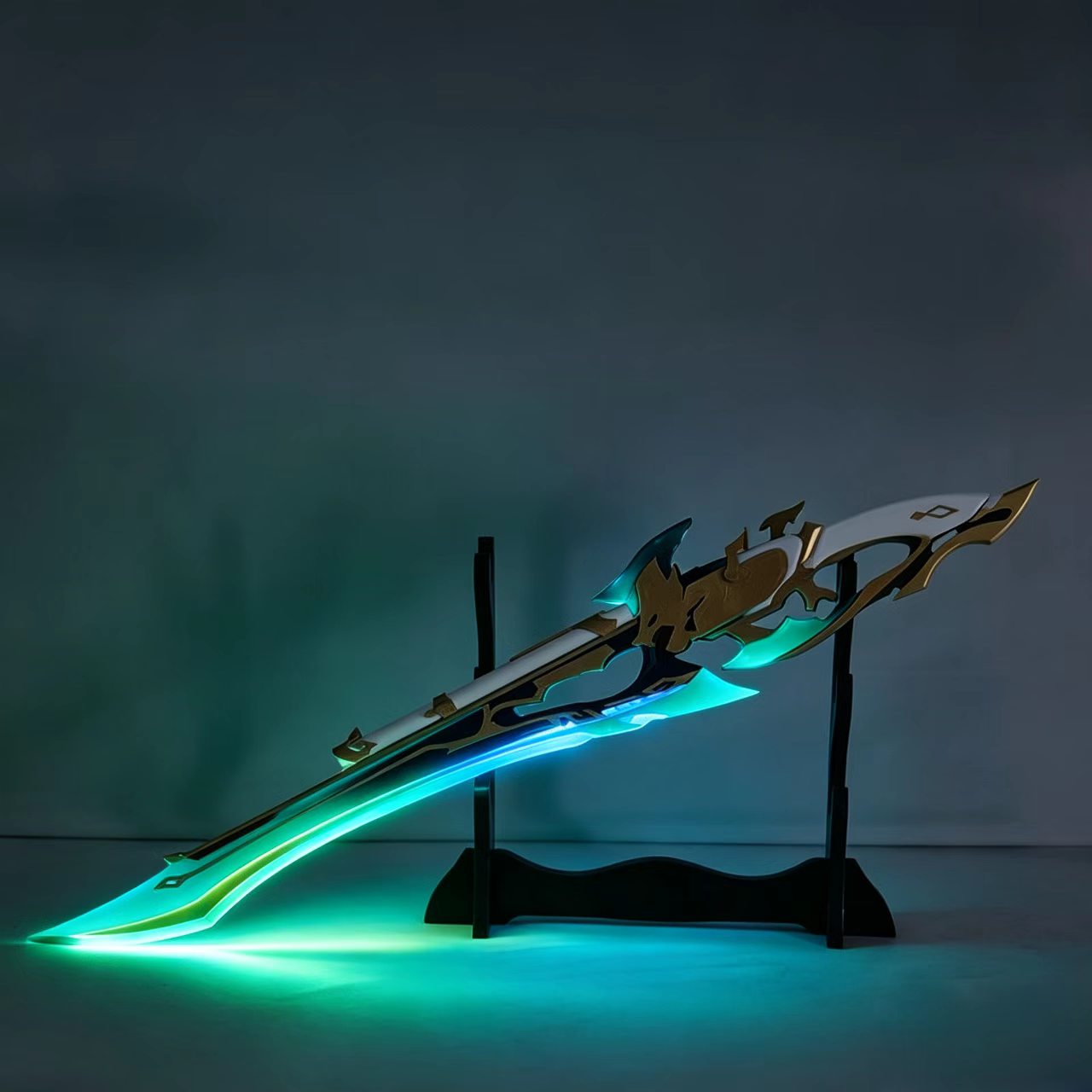ดาบและขวานคอสเพลย์จากเกม Honka - Cosplay Prop Axe บทวิจารณ์และราคา